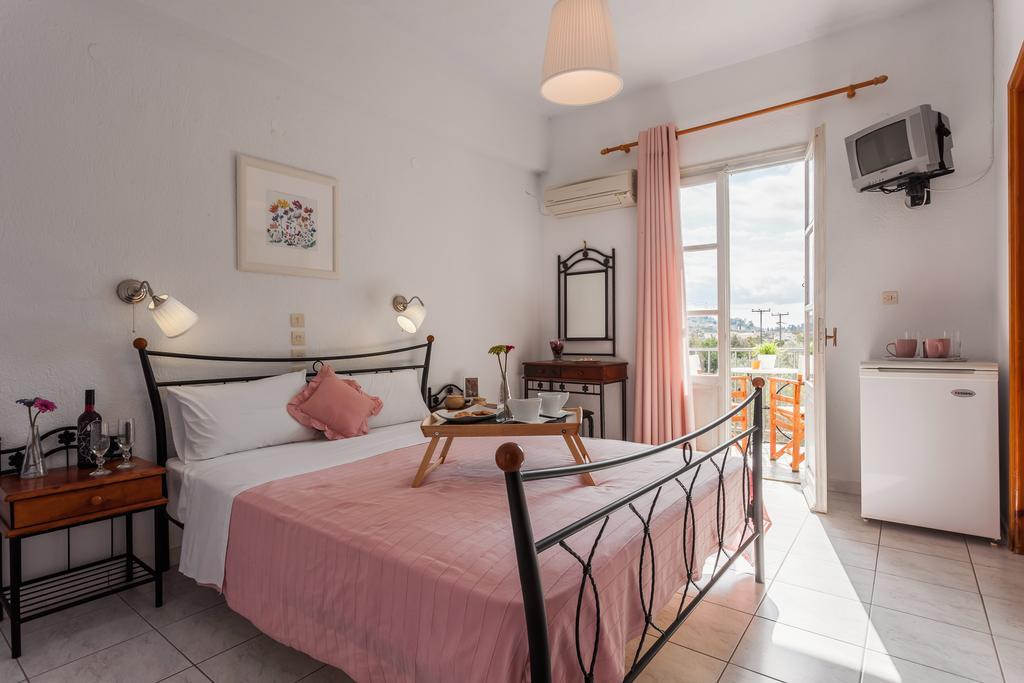 Smaragdi Rooms And Studios Skopelos Exterior foto