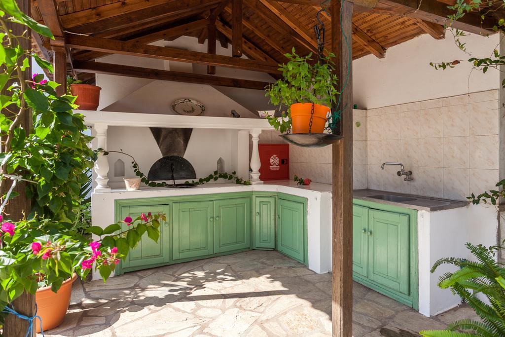 Smaragdi Rooms And Studios Skopelos Exterior foto